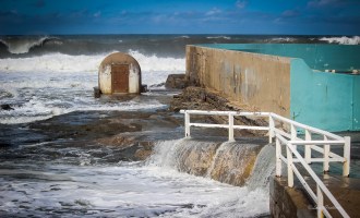 newcastle beach 1 (1 of 1)